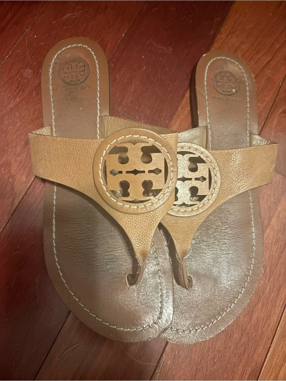 Tory Burch Leather Logo Thong Sandals in Tan